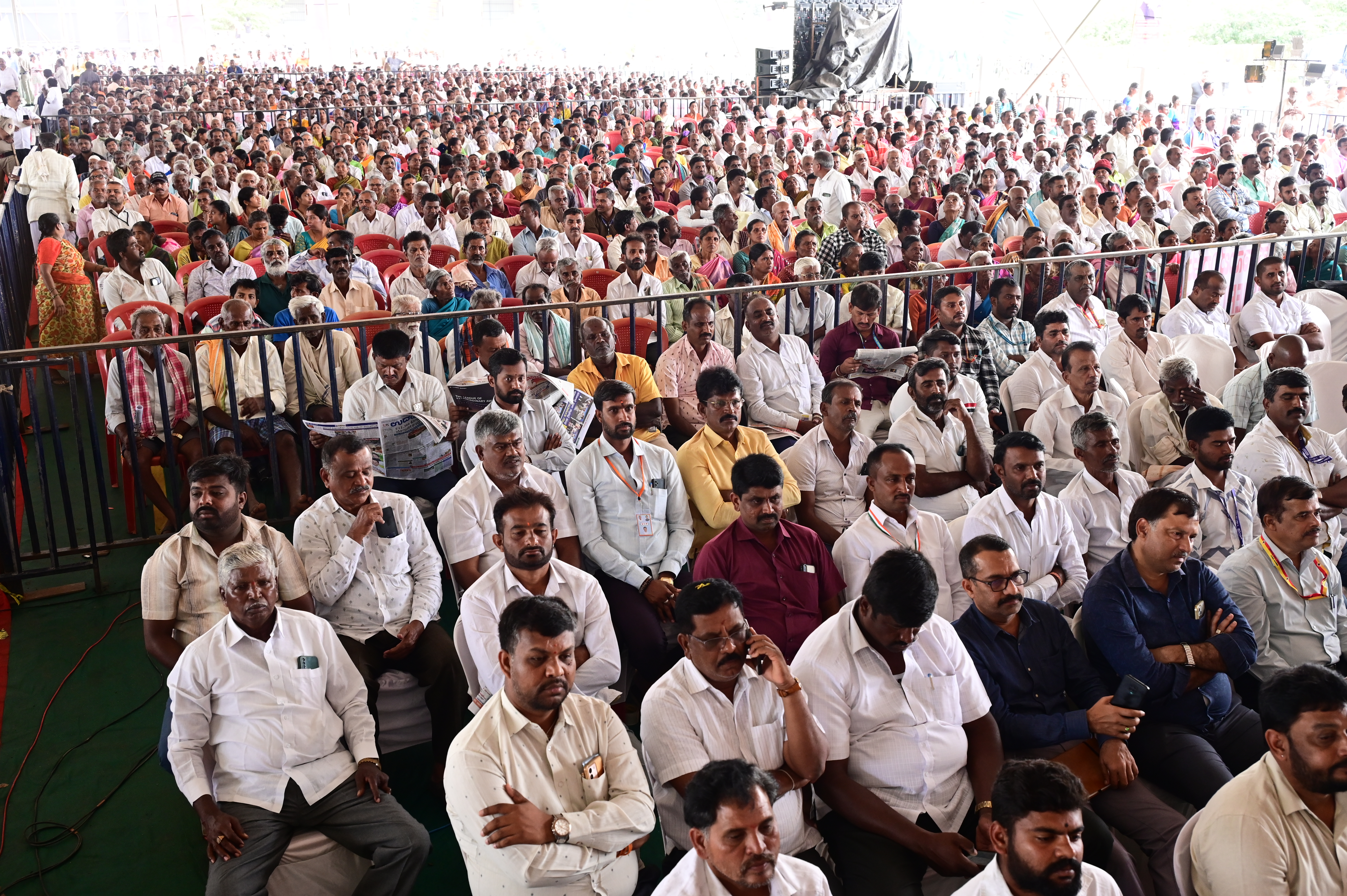ಕಾರ್ಯಕ್ರಮದಲ್ಲಿ ಭಾಗವಹಿಸಿದ್ದ ಜನ