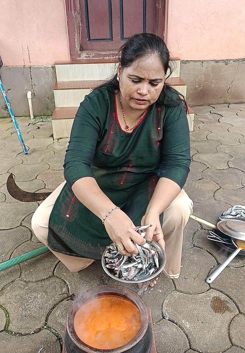 ವರ್ಷದ ತೊಡಕು | ಬಾಡೂಟವೇ ಯಾಕೆ?:
ಮೀನೂಟ ಆಗದೇ?