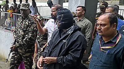 ಧರ್ಮಸ್ಥಳ ಪ್ರಕರಣ: ಸಾಕ್ಷಿ ದೂರುದಾರನ ಜಾಮೀನು ಅರ್ಜಿ ತಿರಸ್ಕೃತ