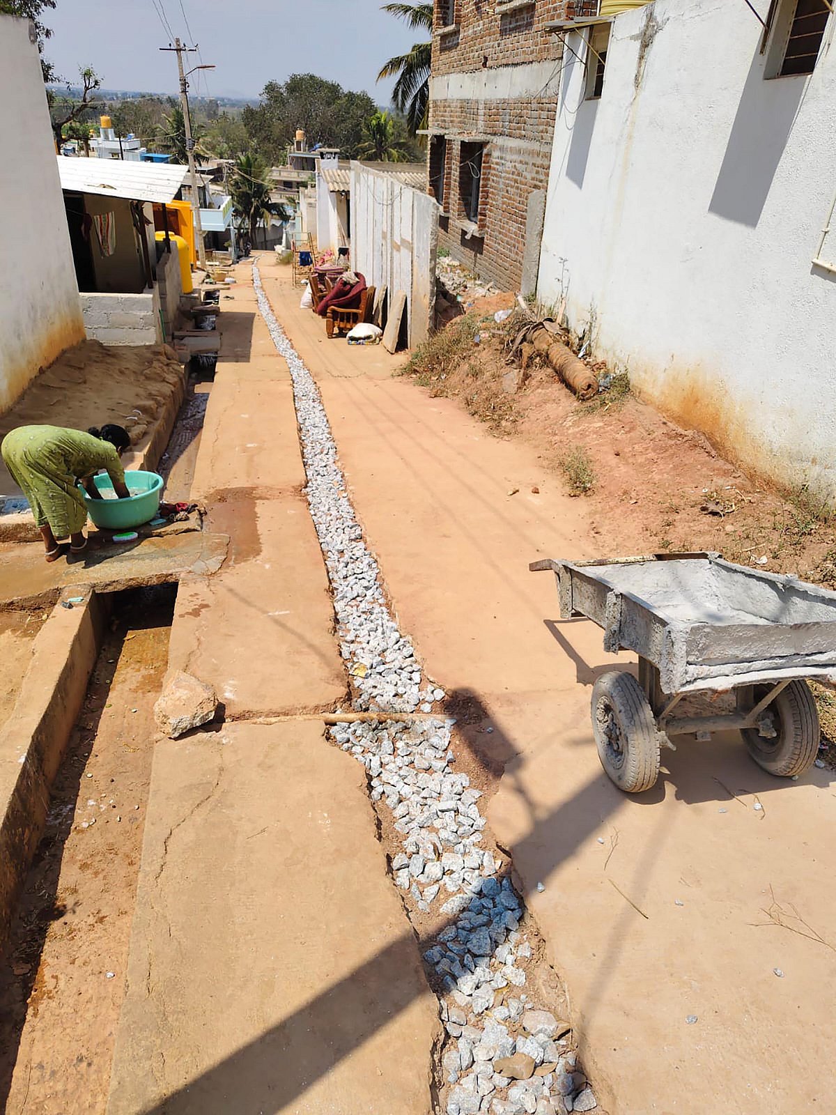 ಶಿಡ್ಲಘಟ್ಟ: ಉತ್ತಮ ರಸ್ತೆಗಳ ಅಧ್ವಾನಗೊಳಿಸಿದ ಜೆಜೆಎಂ