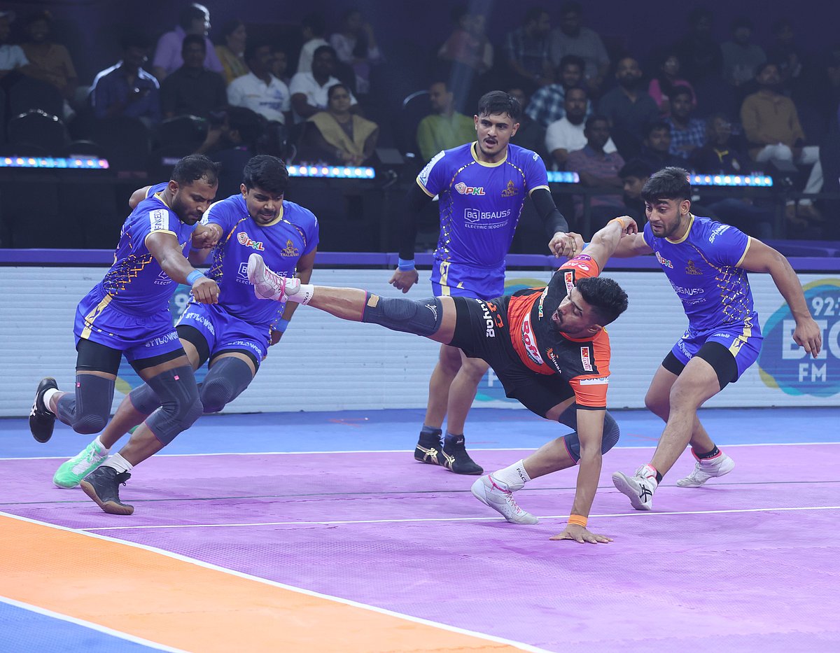 Pro Kabaddi League | ಅಜಿತ್, ಅನಿಲ್ ಅಮೋಘ ಆಟ: ಮುಂಬಾಗೆ ಮಣಿದ ತಲೈವಾಸ್
