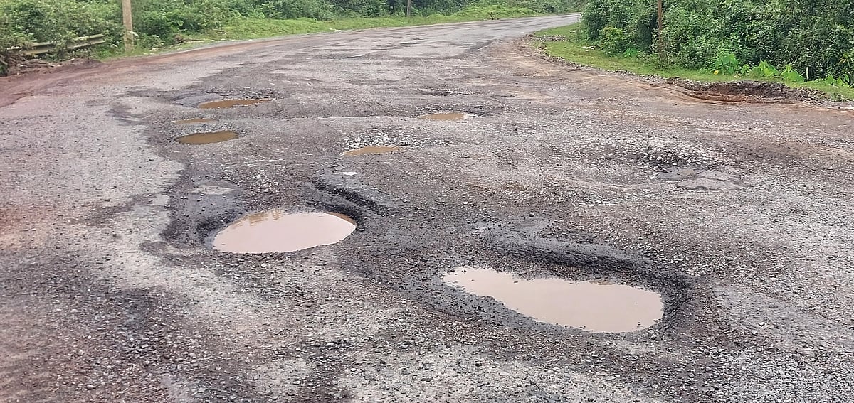 ಅಂಕೋಲಾ: ಹದಗೆಟ್ಟ ಹೆದ್ದಾರಿ ಸವಾರರ ಪರದಾಟ