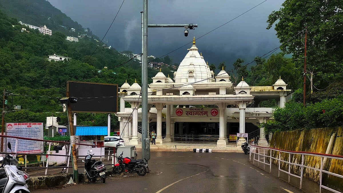 ಜಮ್ಮು: ಮುಂದುವರೆದ ಪ್ರತಿಕೂಲ ಹವಾಮಾನ– ಇನ್ನೂ ಆರಂಭವಾಗದ ವೈಷ್ಣೋದೇವಿ ಯಾತ್ರೆ