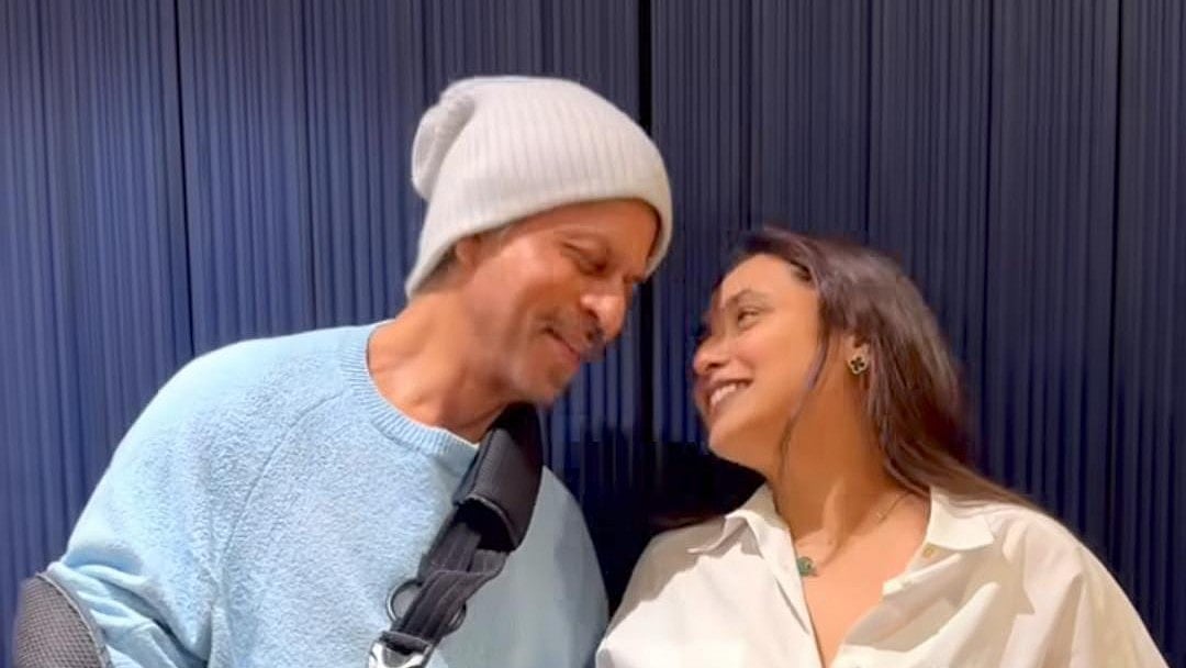 ವಿಡಿಯೊ: ರಾಣಿ ಮುಖರ್ಜಿ ಜತೆ ಹೆಜ್ಜೆ ಹಾಕಿದ ಬಾಲಿವುಡ್‌ ನಟ ಶಾರುಕ್‌ ಖಾನ್‌