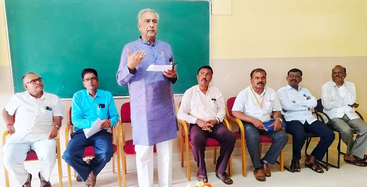 ಸಂಘಟನೆ ಹೋರಾಟದಿಂದ ಪರಿಹಾರ ಲಭ್ಯ: ಸಭಾಪತಿ ಹೊರಟ್ಟಿ 