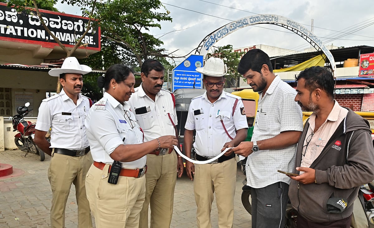 ದಾವಣಗೆರೆ | ಸಂಚಾರ ನಿಯಮ ಉಲ್ಲಂಘನೆ: 11 ದಿನದಲ್ಲಿ ₹ 16.57 ಲಕ್ಷ ದಂಡ ಪಾವತಿ