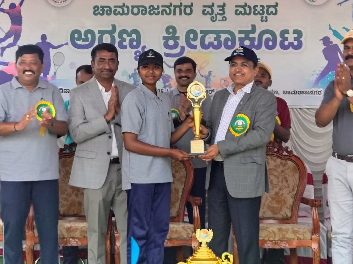 ಚಾಮರಾಜನಗರ | ಮಲ್ಲಿಕಾರ್ಜುನ, ಅರುಣಾಶ್ರೀ ಹೊಸಮನಿಗೆ ಸಮಗ್ರ ಪ್ರಶಸ್ತಿ