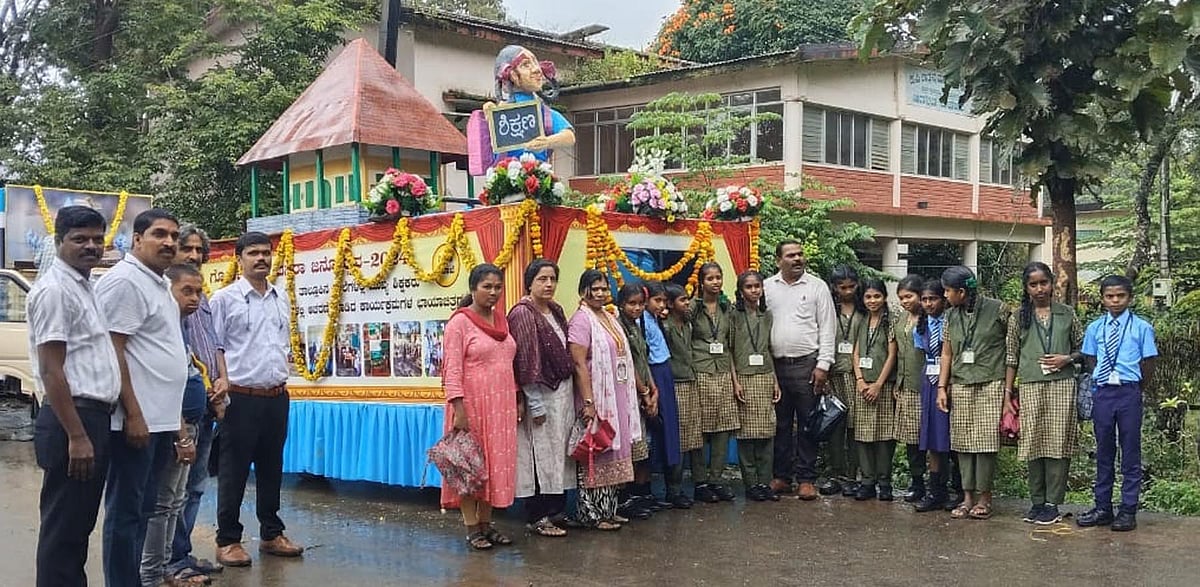 ಗೋಣಿಕೊಪ್ಪಲು | ಕೊಡಗು ಜಿಲ್ಲೆಯ ಶಿಕ್ಷಕ ಕುಮಾರ್‌ಗೆ ರಾಜ್ಯ ಪ್ರಶಸ್ತಿ