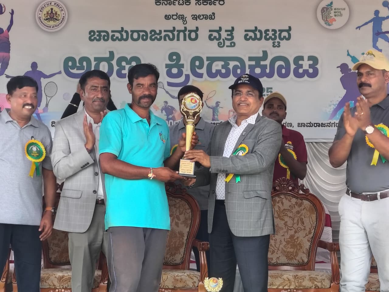 ಪುರುಷರ ವಿಭಾಗದಲ್ಲಿ ಸಾಮಾಜಿಕ ಅರಣ್ಯ ವಿಭಾಗದ ಮಲ್ಲಿಕಾರ್ಜುನ್‌ ಸಮಗ್ರ ಪ್ರಶಸ್ತಿ ಪಡೆದುಕೊಂಡರು
