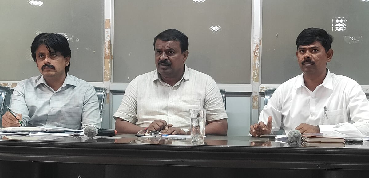 ಚನ್ನರಾಯಪಟ್ಟಣ | ಆರೋಗ್ಯ, ಸ್ವಾಸ್ಥ್ಯ ಕೇಂದ್ರಕ್ಕೆ ನಿವೇಶನ ಗುರುತಿಸಿ: ಬಾಲಕೃಷ್ಣ 