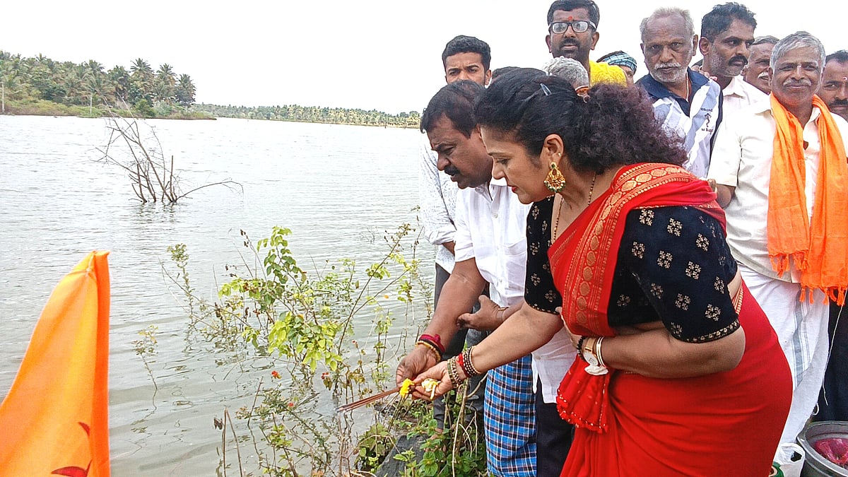 ಹಾಸನ | ₹35 ಕೋಟಿ ವೆಚ್ಚದಲ್ಲಿ ಏತ ನೀರಾವರಿ: ಕೆರೆಗೆ ಬಾಗಿನ ಅರ್ಪಿಸಿದ ಶಾಸಕ