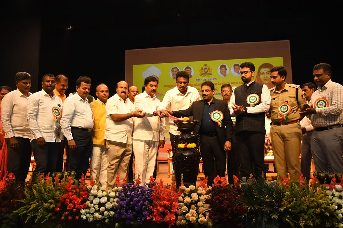 ಚಿಕ್ಕಬಳ್ಳಾಪುರ | ಸರ್ಕಾರಿ ಶಾಲೆ ಮೇಲೆ ನಂಬಿಕೆ ಬರಬೇಕು: ಸಚಿವ ಡಾ.ಎಂ.ಸಿ.ಸುಧಾಕರ್