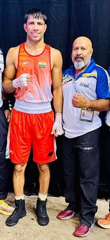 ವಿಶ್ವ ಬಾಕ್ಸಿಂಗ್‌ ಚಾಂಪಿಯನ್‌ಷಿಪ್‌: ಸುಮಿತ್‌, ನೀರಜ್‌ ಶುಭಾರಂಭ