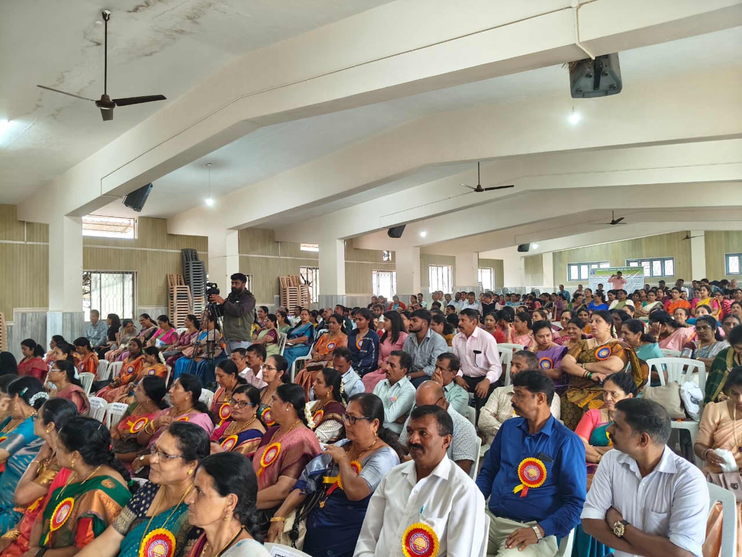 ಕಾರ್ಯಕ್ರಮದಲ್ಲಿ ಭಾಗವಹಿಸಿದ್ದ ಸಭಿಕರು