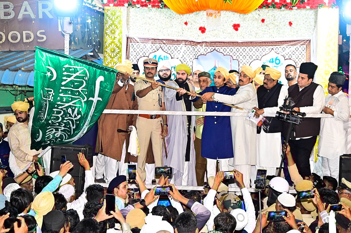 ಕಲಬುರಗಿ | ಪ್ರವಾದಿ ಮುಹಮ್ಮದರ ಜನ್ಮದಿನದ ಪುಳಕ: ಸಂಭ್ರಮಿಸಿದ ಜನ