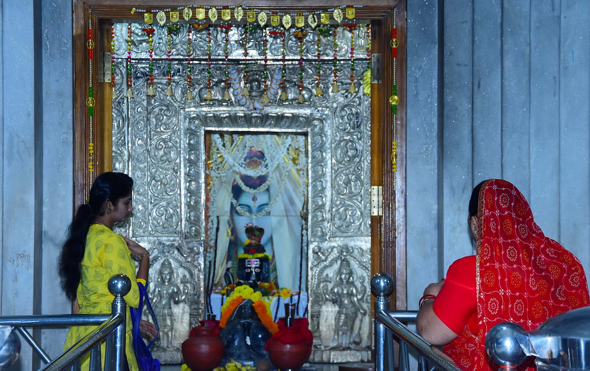 ಚಂದ್ರಗ್ರಹಣ: ಬಾಗಿಲು ಮುಚ್ಚದ ಚಿತ್ರದುರ್ಗದ  ನೀಲಕಂಠೇಶ್ವರ ದೇಗುಲ