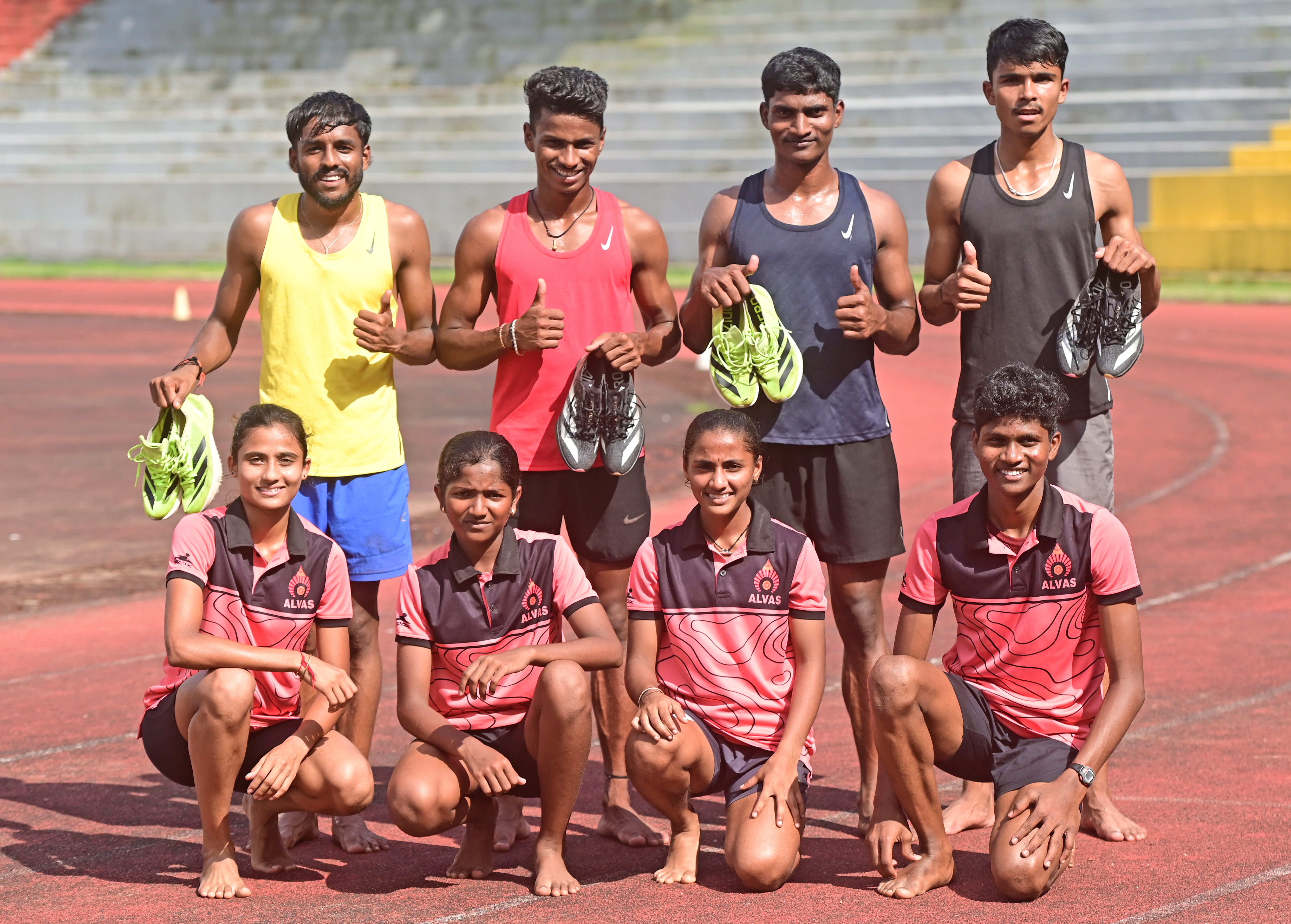 4x400 ಮೀಟರ್ಸ್‌ ರಿಲೆಯ ಬಾಲಕರ ವಿಭಾಗದಲ್ಲಿ ಚಿನ್ನ ಗೆದ್ದ ಮೂಡುಬಿದಿರೆಯ ಯಶವಂತ ಕೆ ದಯಾಂದ್ ಡಿ ರಾಮು ವೈ ಆಕಾಶ್ ಎಚ್ ಮತ್ತು ಬಾಲಕಿಯರ ವಿಭಾಗದಲ್ಲಿ ಪ್ರಥಮ ಸ್ಥಾನ ಗಳಿಸಿದ ರಿತುಶ್ರೀ ಮೇಘಾ ಎ.ಪಿ ಪ್ರಿಯಾಂಕಾ ಹಾಗೂ ನಾಗಿಣಿ  ಪ್ರಜಾವಾಣಿ ಚಿತ್ರ : ಫಕ್ರುದ್ದೀನ್ ಎಚ್