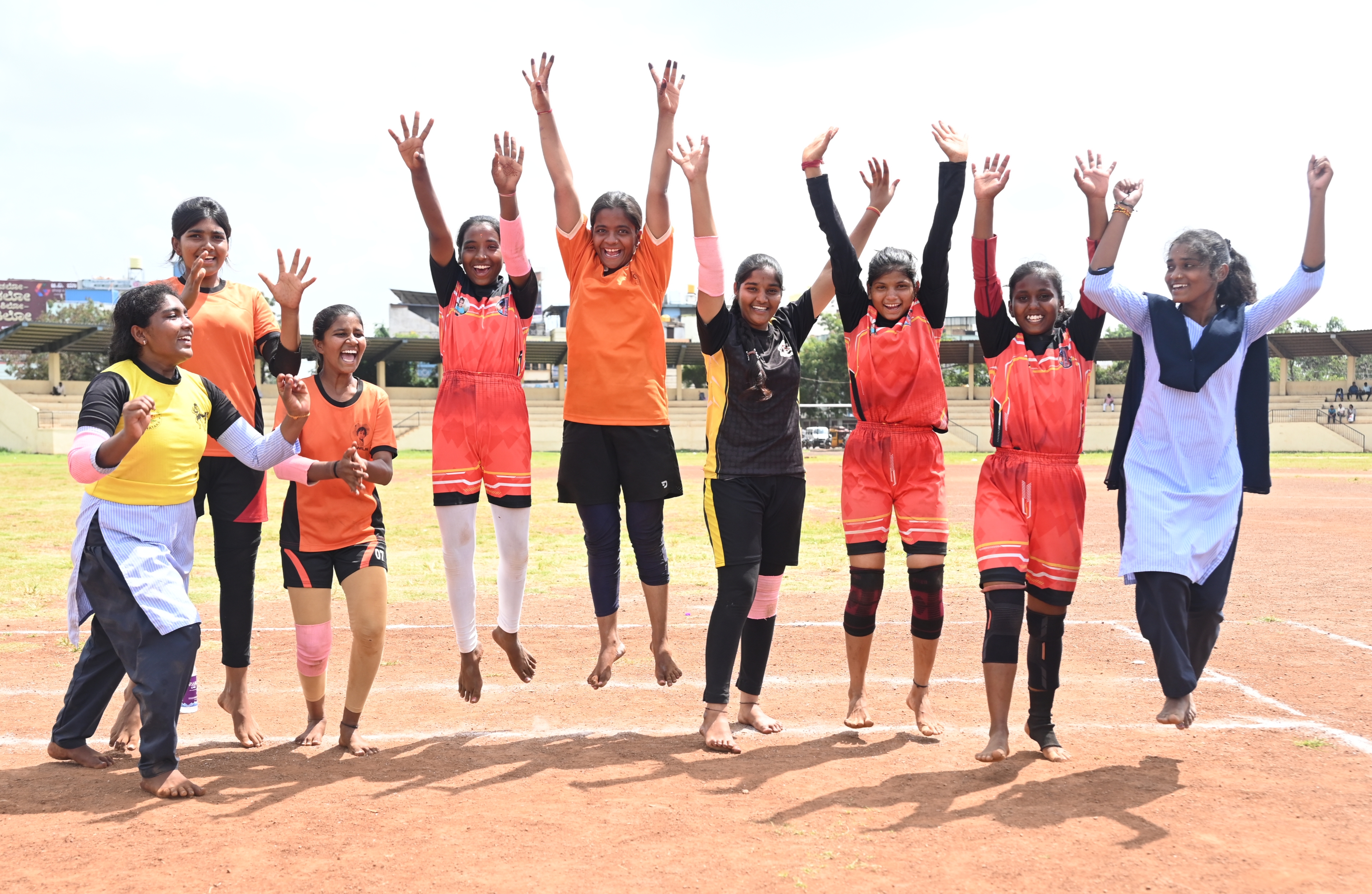ಕಬಡ್ಡಿಯಲ್ಲಿ ಭಾಲ್ಕಿ ತಾಲ್ಲೂಕಿನ ಜ್ಯಾಂತಿ ತಂಡವನ್ನು ಮಣಿಸಿ ಸಂಭ್ರಮಿಸಿದ ಔರಾದ್‌ ತಂಡದ ವನಿತೆಯರು