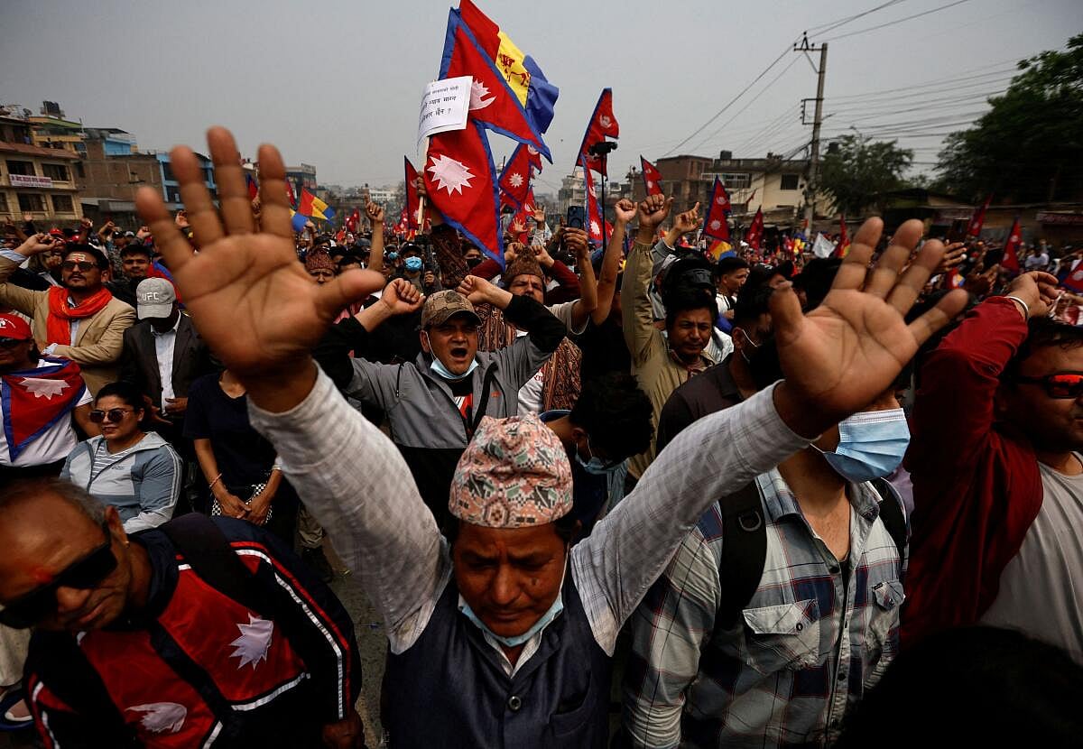 Social Media Ban In Nepal: ನೇಪಾಳದಲ್ಲಿ ಆಗಿದ್ದೇನು? ಜನ ಬೀದಿಗಿಳಿದಿದ್ದೇಕೆ?