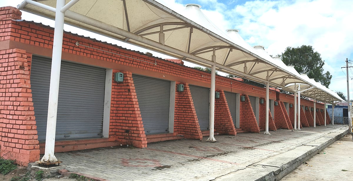 ನಾಯಕನಹಟ್ಟಿ ದೇವಾಲಯ: ವರ್ಷ ಕಳೆದರೂ ಮಳಿಗೆಗಳಿಗಿಲ್ಲ ಹರಾಜು ಭಾಗ್ಯ!