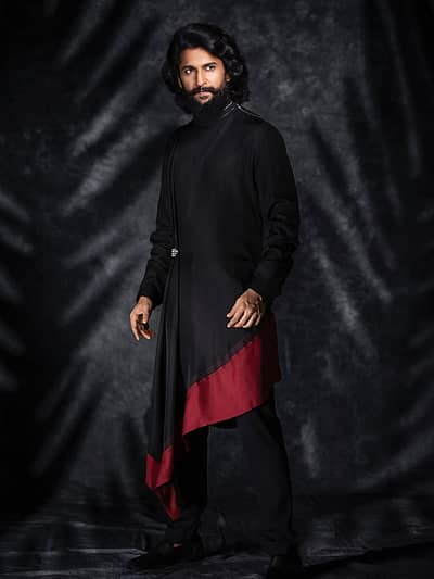 ಜೆರ್ಸಿ,ಶ್ಯಾಮ್‌ ಸಿಂಗ್‌ ರಾಯ್‌ ,ಈಗ, ನೇನು ಲೋಕಲ್‌ ಸಿನಿಮಾಗಳ ಮೂಲಕ ಹೆಚ್ಚು ಜನಪ್ರಿಯತೆ ಪಡೆದಿದ್ದಾರೆ.