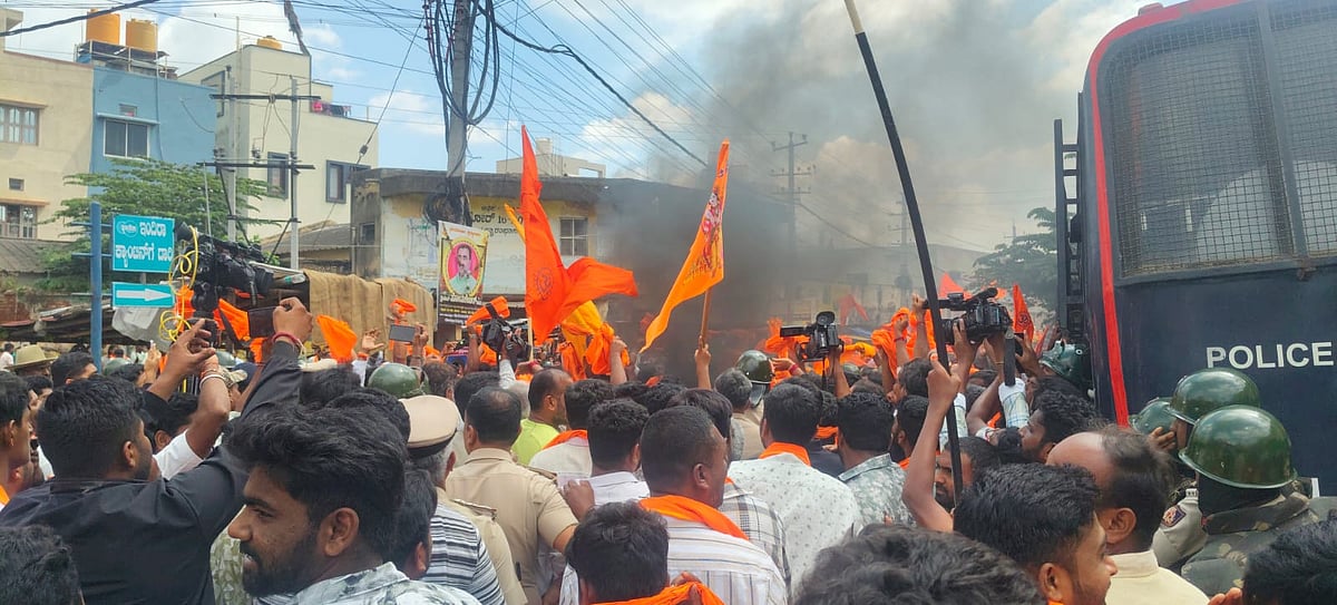 Maddur Violence| ಕಲ್ಲು ಹೊಡೆದವರಿಗೆ ಬಿರಿಯಾನಿ, ನ್ಯಾಯ ಕೇಳಿದವರಿಗೆ ಲಾಠಿ: JDS