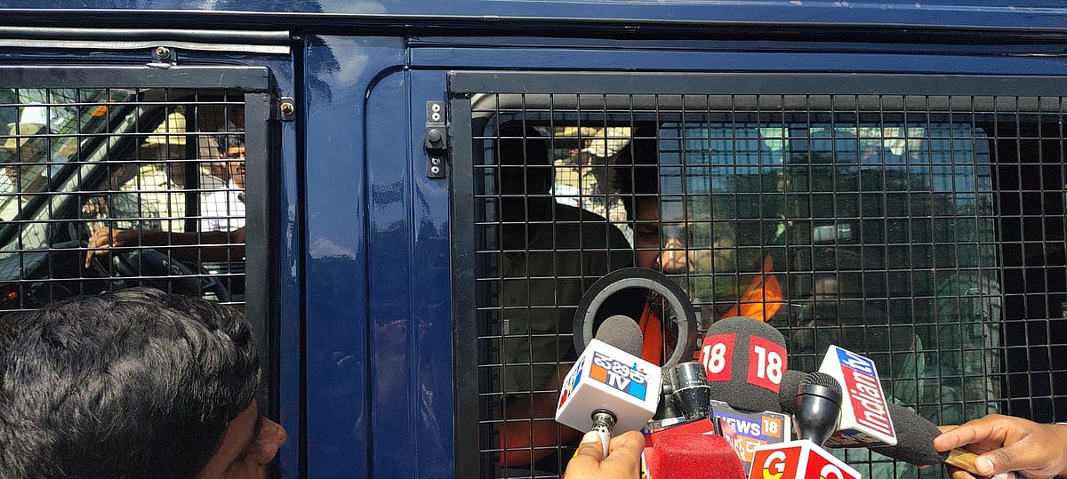 ಚಾಮುಂಡಿ ಬೆಟ್ಟ ಚಲೋ: ಪ್ರತಾಪ ಸಿಂಹ ಸೇರಿ ಹಿಂದುತ್ವ ಕಾರ್ಯಕರ್ತರ ಬಂಧನ