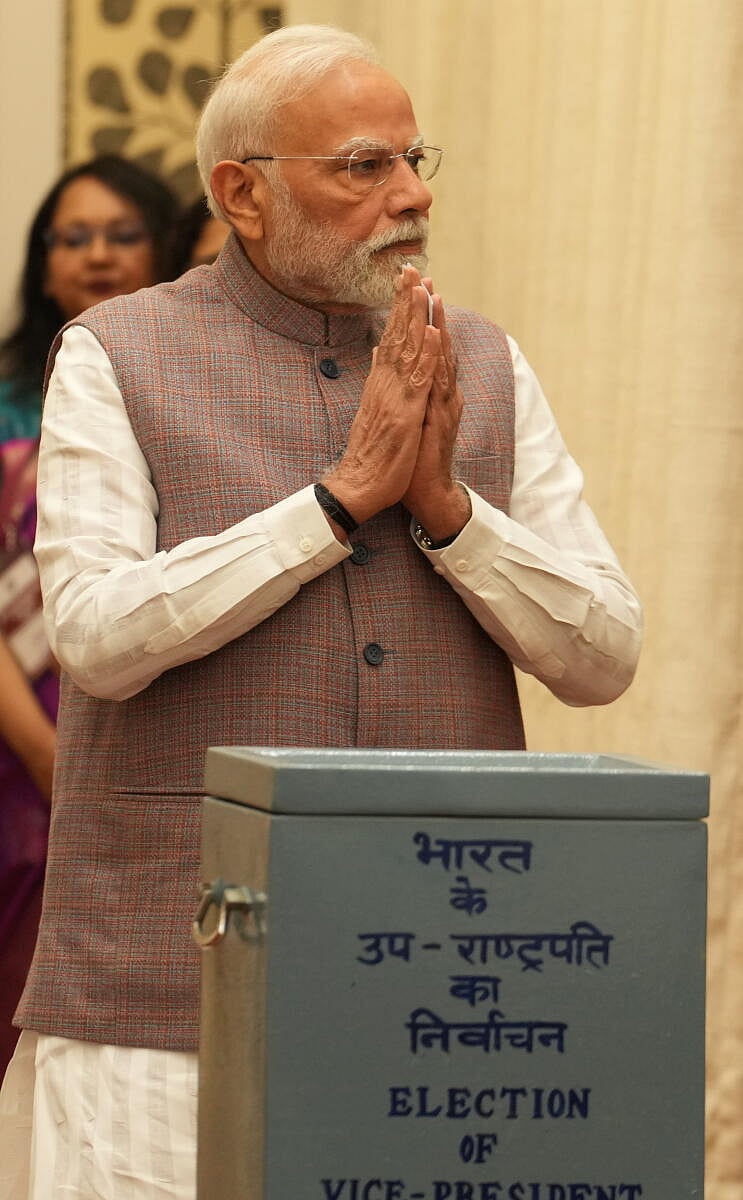 Vice President Election 2025 | ಮತದಾನ ಆರಂಭ: ಹಕ್ಕು ಚಲಾಯಿಸಿದ ಪ್ರಧಾನಿ ಮೋದಿ