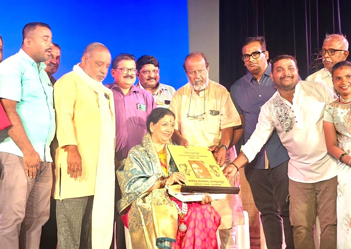 ಮಳವಳ್ಳಿ | ರಂಗಭೂಮಿಯಿಂದ ಕಲೆ ಉಳಿವು, ಸಮಾಜಮುಖಿ ಚಿಂತನೆ: ಮಂಡ್ಯ ರಮೇಶ್ 