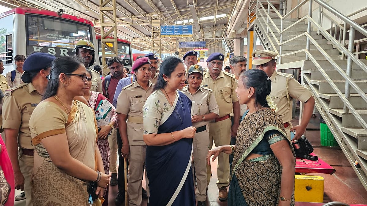 ಮೆಜೆಸ್ಟಿಕ್‌ ಬಸ್‌ ನಿಲ್ದಾಣದಲ್ಲಿಲ್ಲ ಸಿಸಿಟಿವಿ: ಮಹಿಳಾ ಆಯೋಗದ ಅಧ್ಯಕ್ಷೆ ಕಳವಳ