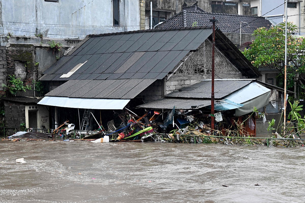 Indonesia Floods | ಇಂಡೊನೇಷ್ಯಾದಲ್ಲಿ ಪ್ರವಾಹ: 11 ಸಾವು,13 ಮಂದಿ ನಾಪತ್ತೆ  