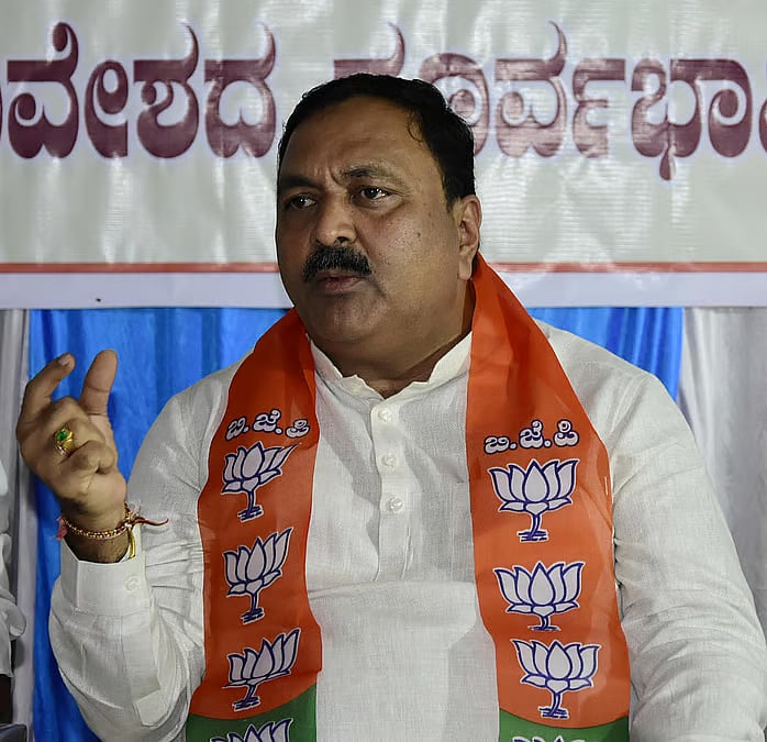 ರಾಜ್ಯ ಹಾಳು ಮಾಡುತ್ತಿರುವ ಸರ್ಕಾರದ ಓಲೈಕೆ: ಶಾಸಕ ಮಹೇಶ ತೆಂಗಿನಕಾಯಿ