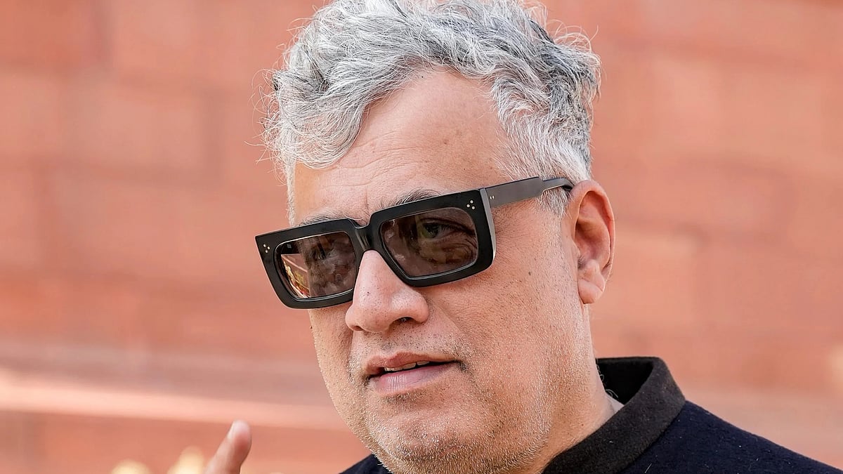 VP ಚುನಾವಣೆ | ಶೇ 50ರ ಸುಂಕಕ್ಕೆ 15 ದಿನವಾಗಿದೆ; 15 ಮತಗಳ ಮಾತೇಕೆ: TMC ಪ್ರಶ್ನೆ