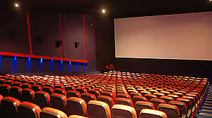 ಸಿನಿಮಾ ಟಿಕೆಟ್ ದರ ಗರಿಷ್ಠ ₹200: ಅಧಿಸೂಚನೆ ಹೊರಡಿಸಿದ ಗೃಹ ಇಲಾಖೆ