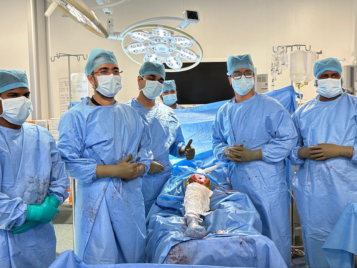 ಬೆಂಗಳೂರು: 65 ವರ್ಷದ ವ್ಯಕ್ತಿಗೆ ಸೆರಾಮಿಕ್ ಇಂಪ್ಲಾಂಟ್ ಬಳಸಿ ಶಸ್ತ್ರಚಿಕಿತ್ಸೆ