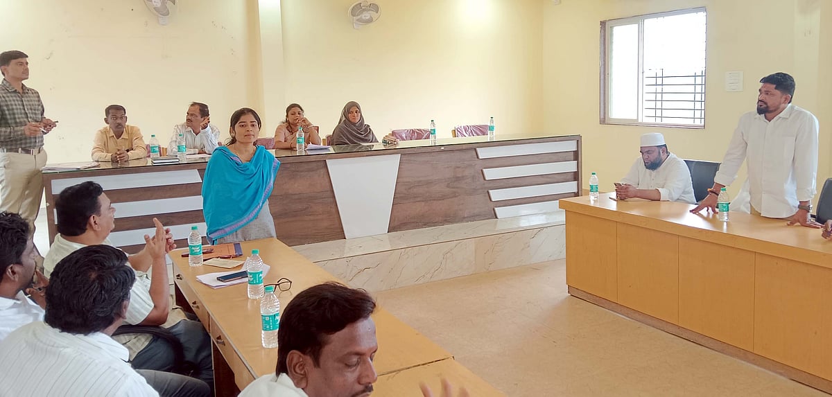 ತೇರದಾಳ | ಕಳಪೆ ಕಾಮಗಾರಿ: ಕ್ರಮಕ್ಕೆ ಆಗ್ರಹ