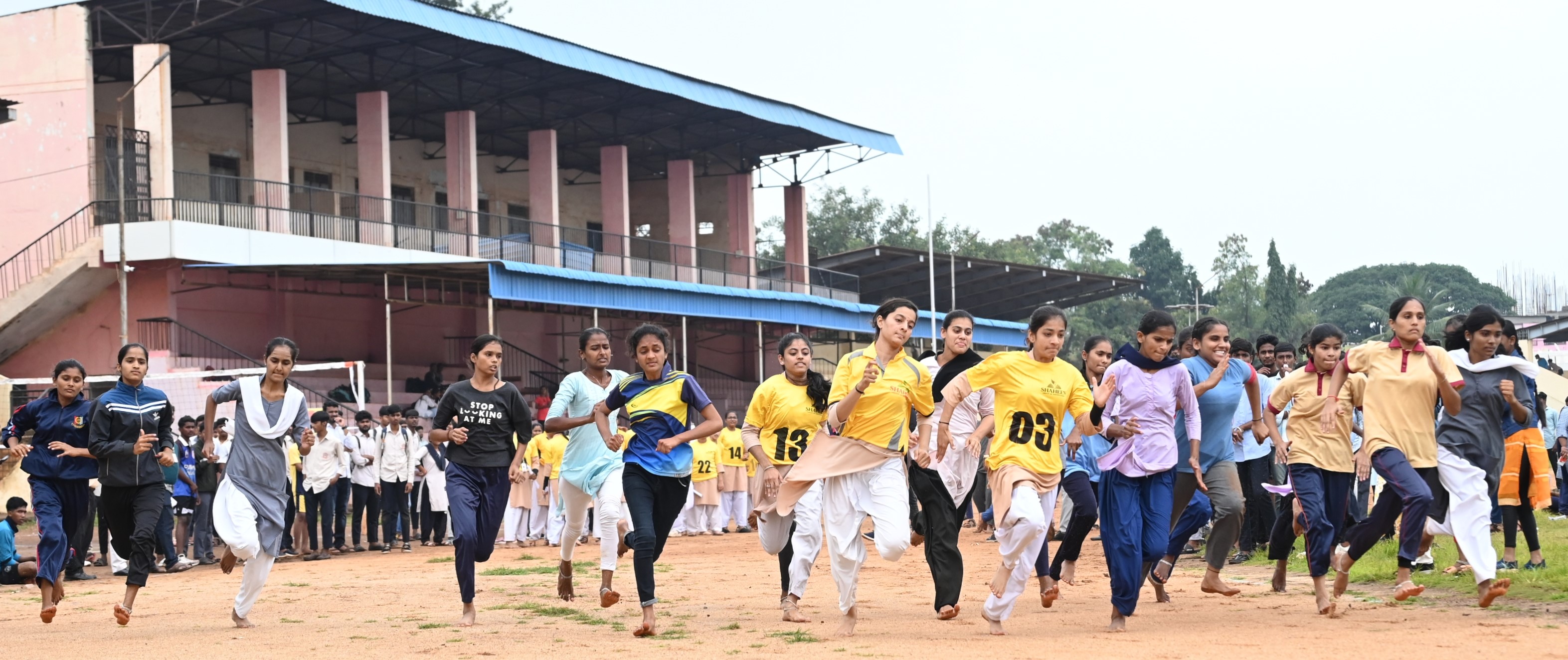 ವಿದ್ಯಾರ್ಥಿನಿಯರ ವಿಭಾಗದ ಅಥ್ಲೆಟಿಕ್ಸ್‌
–ಪ್ರಜಾವಾಣಿ ಚಿತ್ರಗಳು: ಲೋಕೇಶ ವಿ. ಬಿರಾದಾರ