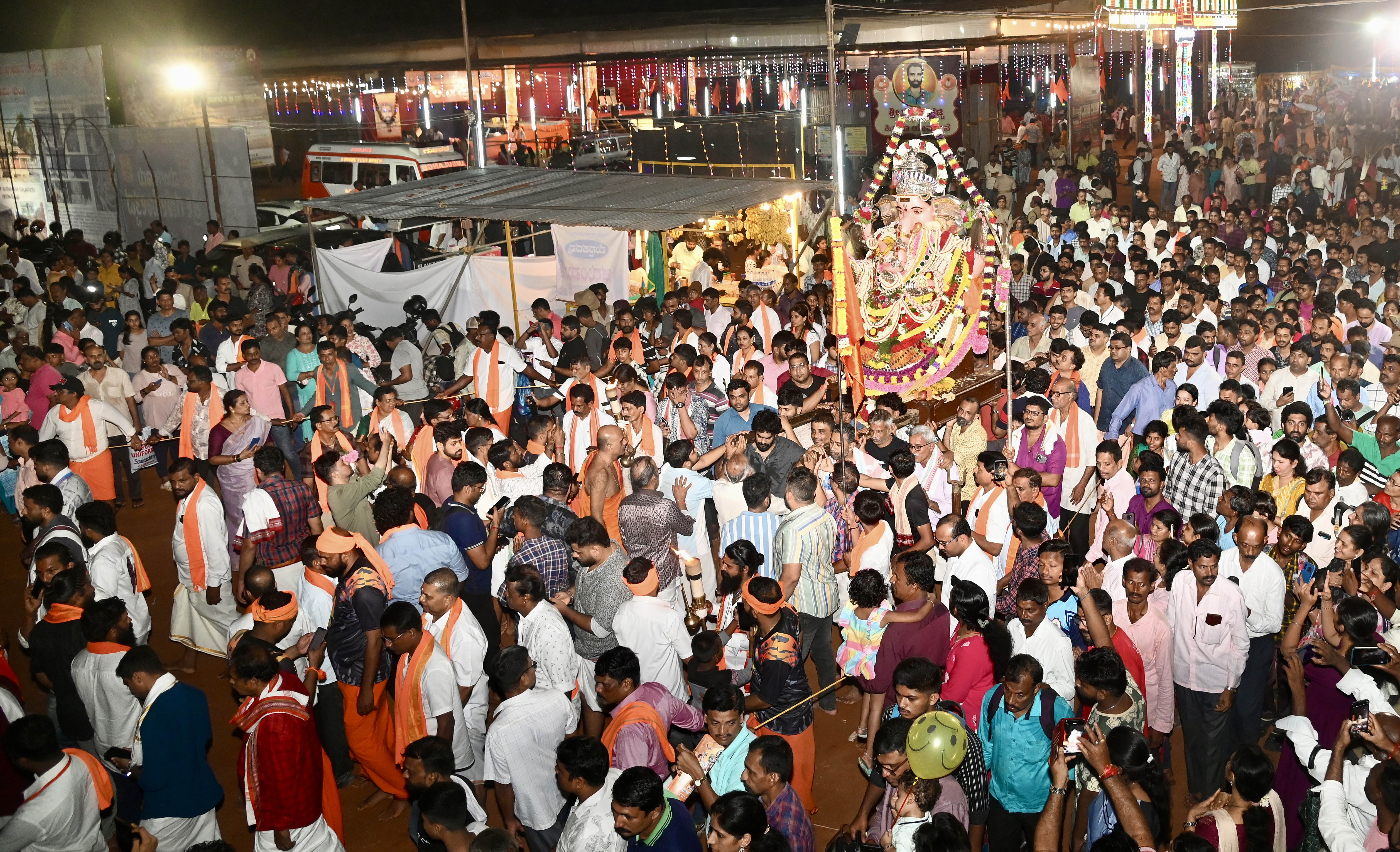 ಮಂಗಳೂರಿನ ನೆಹರೂ ಮೈದಾನದಲ್ಲಿ ಹಿಂದೂ ಯುವಸೇನೆ ವತಿಯಿಂದ ಹಮ್ಮಿಕೊಂಡಿದ್ದ ಗಣೇಶೋತ್ಸವದ ವಿಸರ್ಜನಾ ಮೆರವಣಿಗೆ 