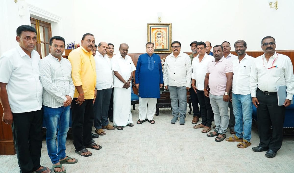 ಶ್ರೀರಂಗಪಟ್ಟಣ-ಕುಶಾಲನಗರ ರಾ.ಹೆ: ಸರ್ವೀಸ್ ರಸ್ತೆ ನಿರ್ಮಿಸಲು ಗಡ್ಕರಿಗೆ ಮನವಿ