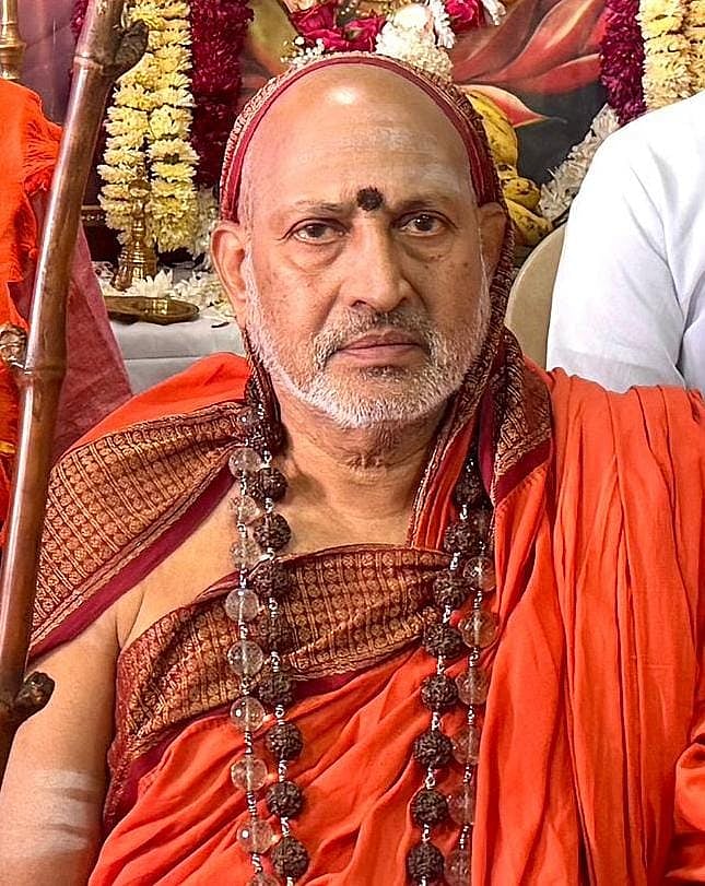 ವಿಶ್ವ ಬ್ರಾಹ್ಮಣ ಇಲ್ಲವೇ ವಿಶ್ವಕರ್ಮ ಎಂದು ನಮೂದಿಸಿ: ಶಿವಸುಜ್ಞಾನತೀರ್ಥ ಸ್ವಾಮೀಜಿ