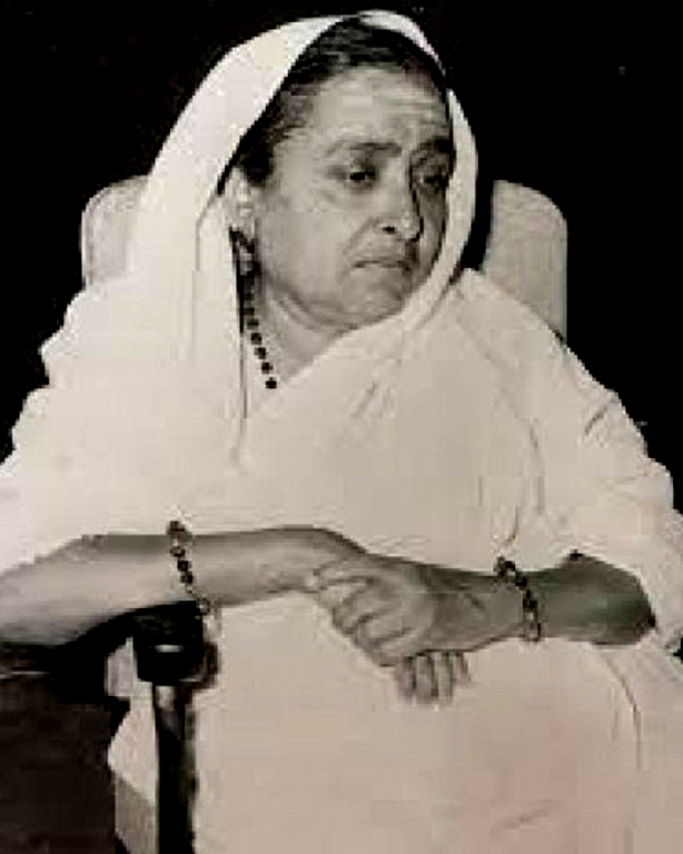 ರಜಾಕಾರ್ ಹಾವಳಿಯಿಂದ ತತ್ತರಿಸಿ ಹೋಗಿದ್ದ ನಿರಾಶ್ರಿತರಿಗೆ ಸೊಲ್ಲಾಪುರದಲ್ಲಿ ವಸತಿ ವ್ಯವಸ್ಥೆ ಕಲ್ಪಿಸಿದ್ದ ಕವಯತ್ರಿ ಜಯದೇವಿತಾಯಿ ಲಿಗಾಡೆ