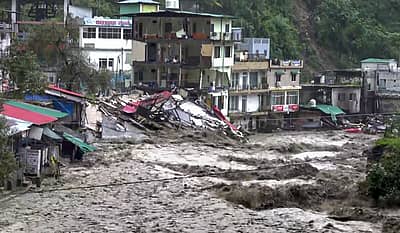 ಚಮೋಲಿ, ಚಂಪಾವತ್‌, ಉದಮ್‌ಸಿಂಗ್‌ ನಗರ, ಬಗೇಶ್ವರ್‌, ನೈನಿತಾಲ್ ಮತ್ತು ಡೆಹ್ರಾಡೂನ್ ಜಿಲ್ಲೆಗಳಿಗೆ ‘ಯೆಲ್ಲೊ ಅಲರ್ಟ್‌’ ಘೋಷಿಸಲಾಗಿದೆ
