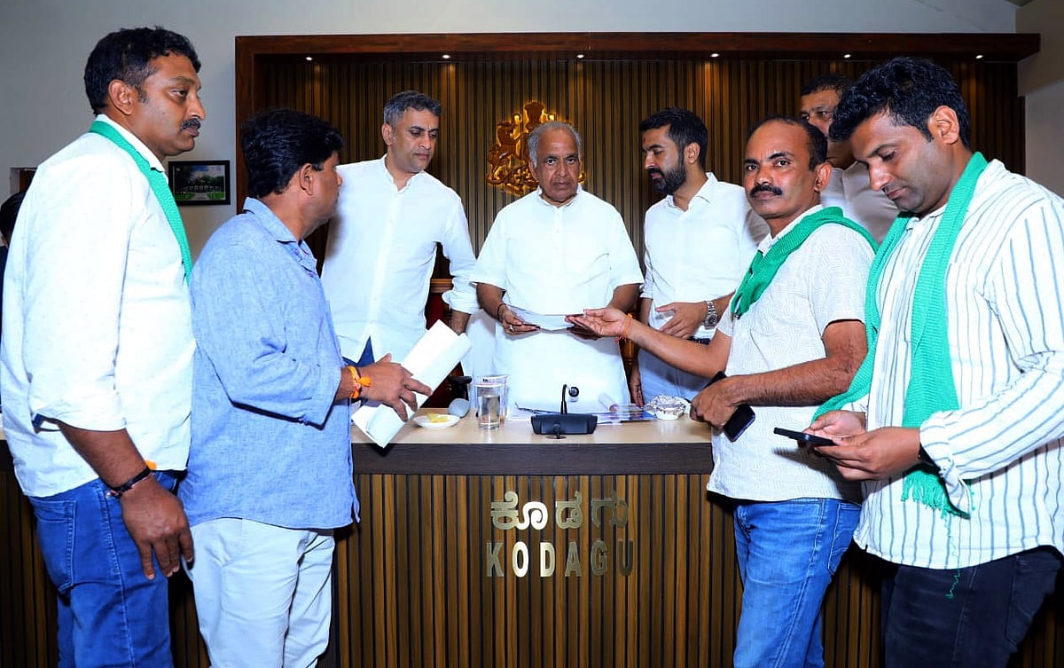 ಕಾಫಿ, ಏಲಕ್ಕಿ ತೋಟಕ್ಕೆ ಹಾನಿ: ಅರಣ್ಯ ಇಲಾಖಾಧಿಕಾರಿಗಳ ಮೇಲೆ ಕ್ರಮಕ್ಕೆ ಮನವಿ