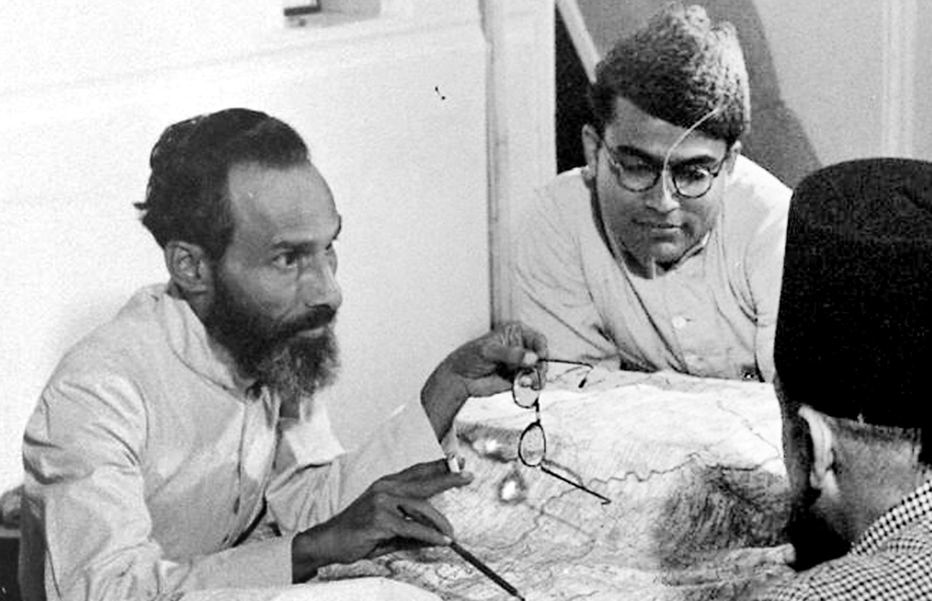 ರಜಾಕಾರ್ ಸಂಘಟನೆಯ ಮುಖ್ಯಸ್ಥ ಕಾಸಿಂ ರಜ್ವಿ ಚರ್ಚೆಯಲ್ಲಿ ತೊಡಗಿರುವುದು (ಸಂಗ್ರಹ ಚಿತ್ರ)