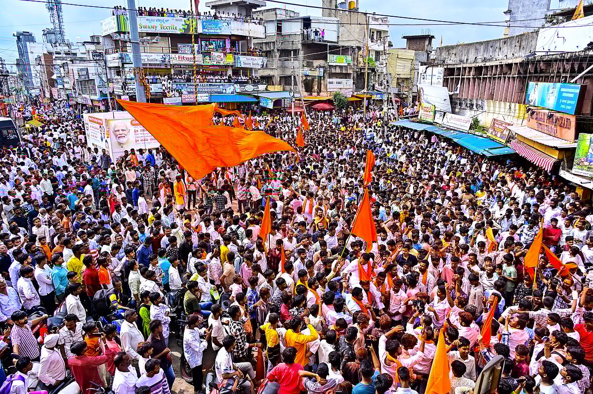 ಕಲಬುರಗಿ | ಹಿಂದೂ ಮಹಾಗಣಪತಿ ವಿಸರ್ಜನೆ: ಮೆರವಣಿಗೆಯಲ್ಲಿ ಸಂಭ್ರಮದ ಹೊನಲು