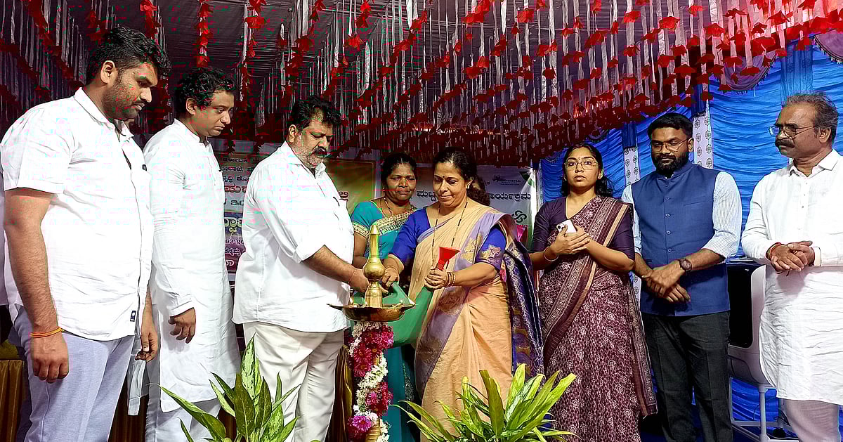 ಕುಮಟಾ: ಇಂದಿರಾ ಕ್ಯಾಂಟೀನ್ ಆರಂಭ