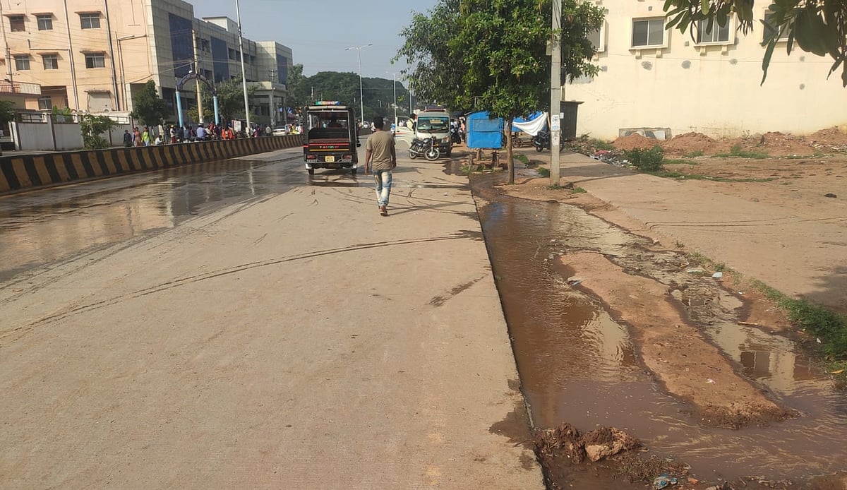 ಚಾಮರಾಜನಗರ | 'ಕುಡಿಯುವ ನೀರು ಬಿಟ್ಟಿಲ್ಲ: ಗೋಳು ಕೇಳೋರಿಲ್ಲ'
