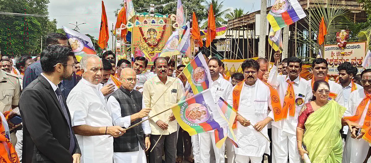 Vishwakarma Jayanti | ವಿಶ್ವಕರ್ಮರ ಮಾರ್ಗದಲ್ಲಿ ಸಾಗೋಣ: ಅಮೃತಾ ಎಸ್.ಚೆನ್ನಾಳ
