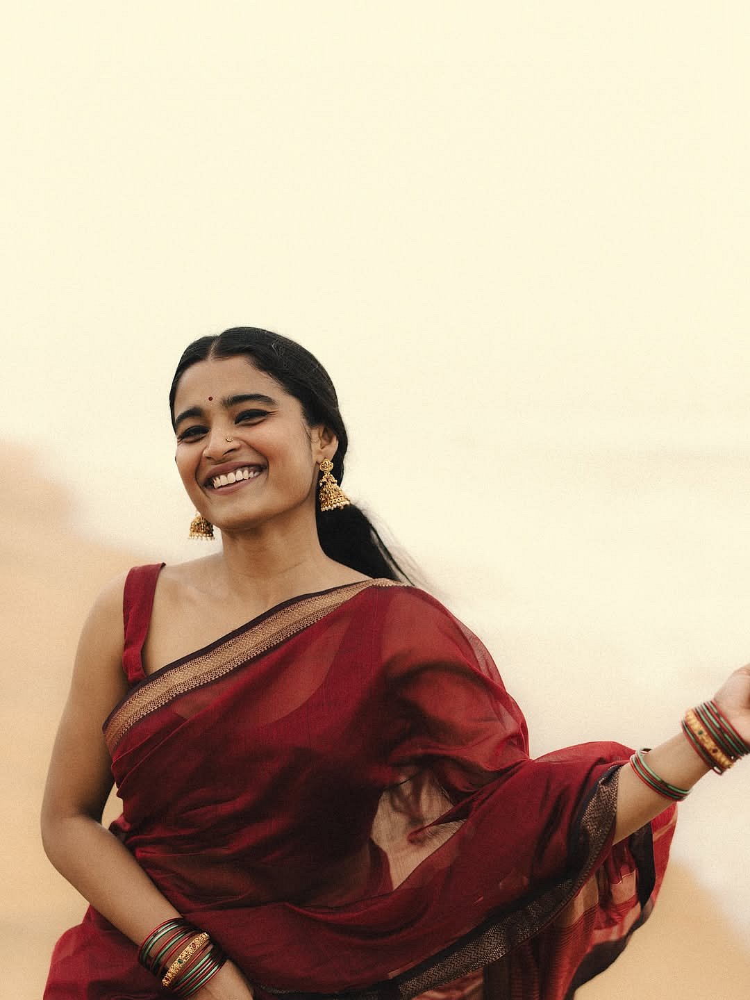 Visual Story: ನಗುಮೊಗದ ಸುಂದರಿ, ಚಂದನವನದ ಚೆಲುವೆ ಚೈತ್ರಾ ಆಚಾರ್ 