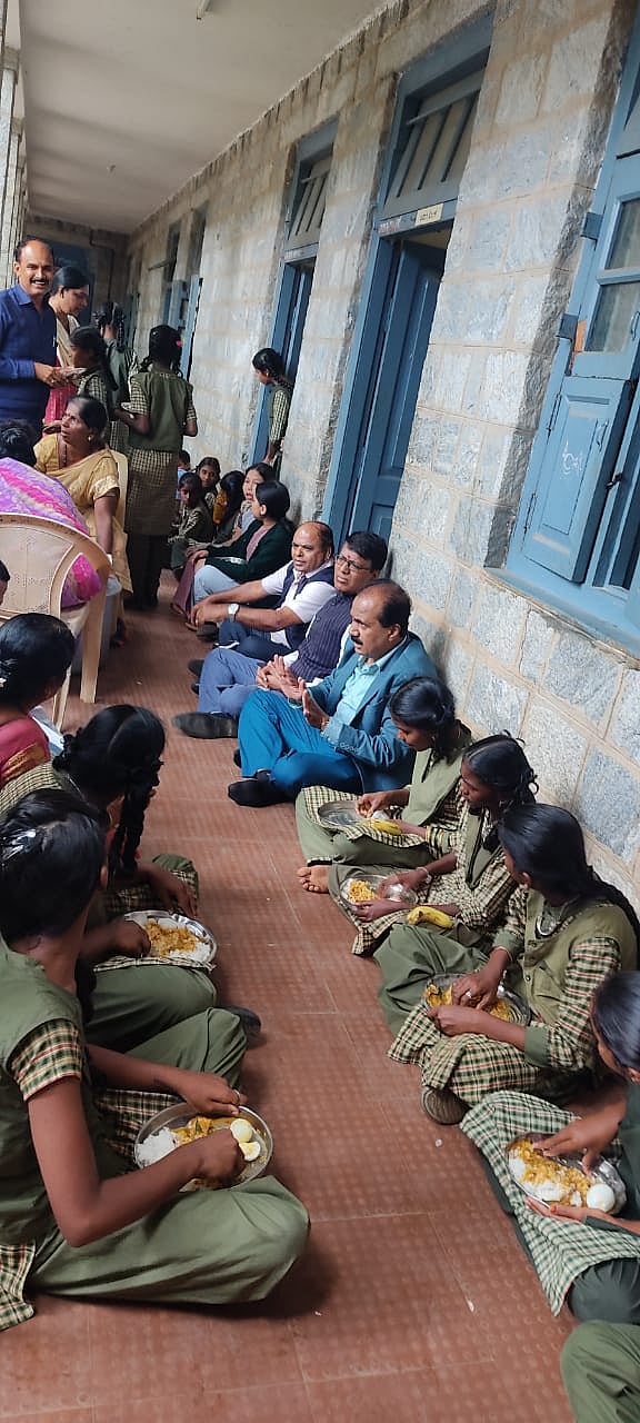 ಚಿಕ್ಕಬಳ್ಳಾಪುರ | ಮೆನು ಪ್ರಕಾರ ವಿತರಣೆಯಾಗದ ಆಹಾರ